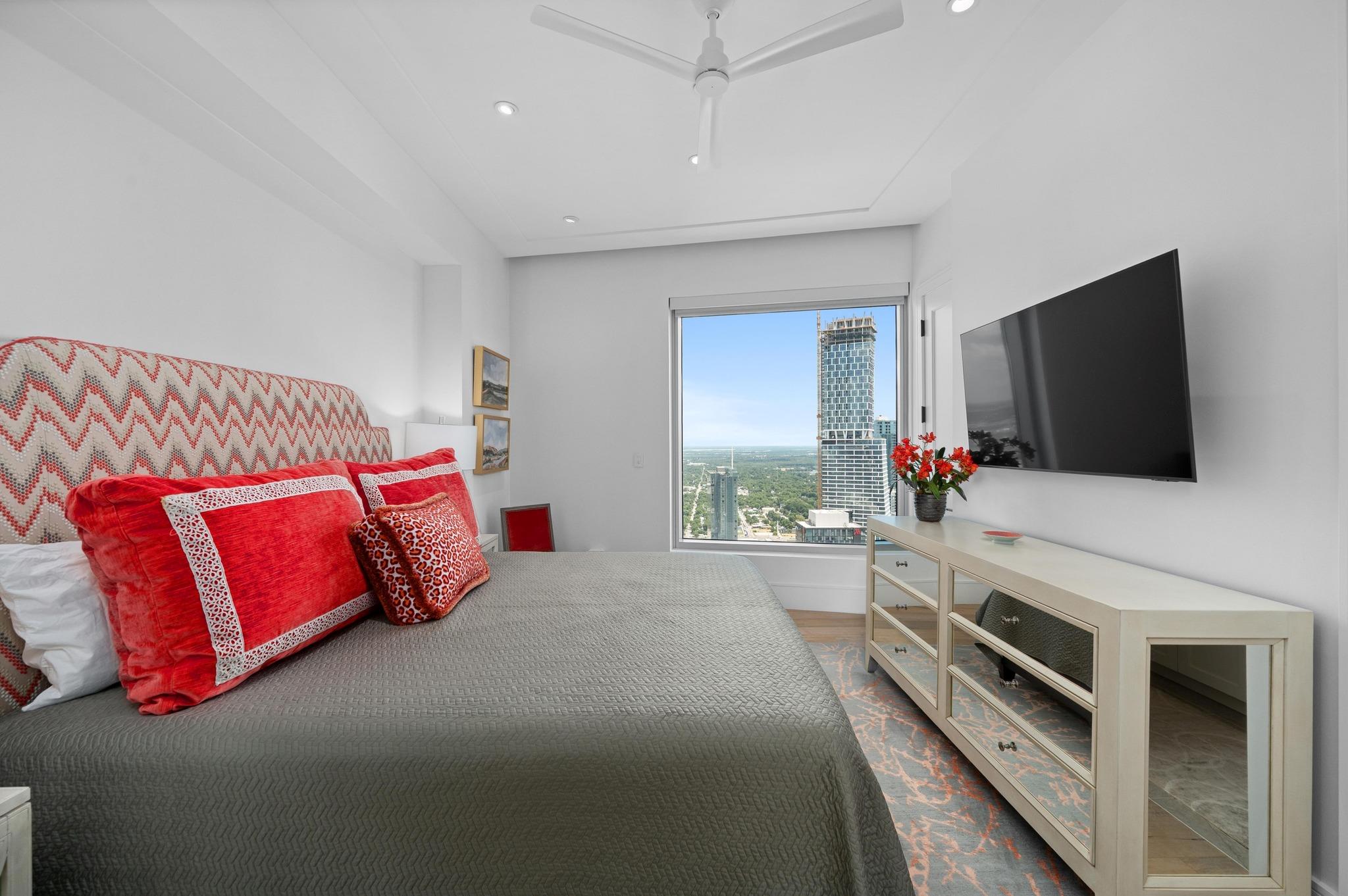 200 Congress Ave # 48Y