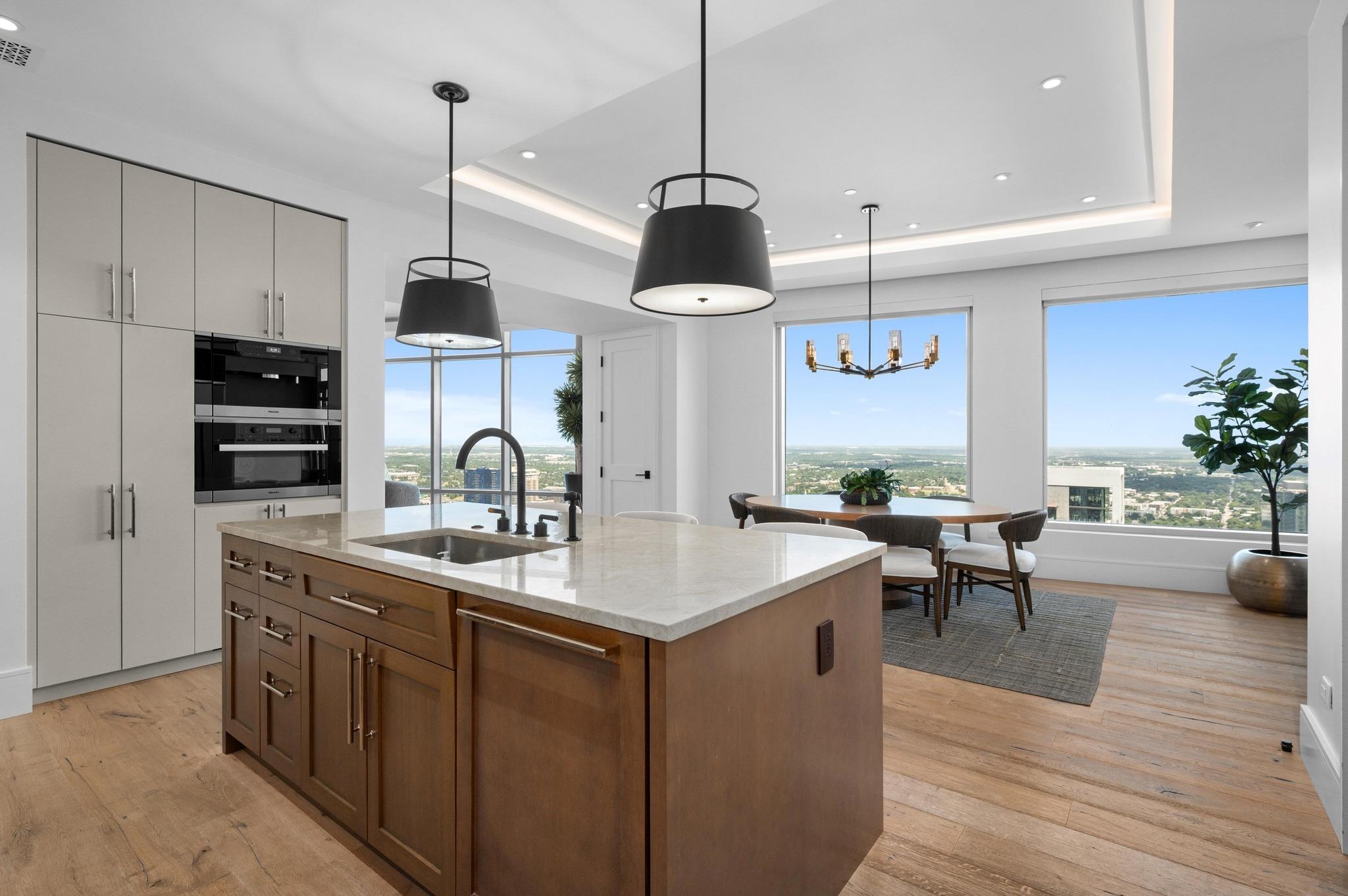 200 Congress Ave # 48Y