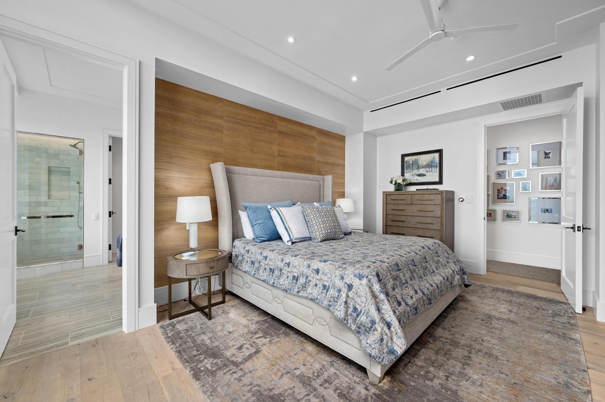 200 Congress Ave # 48Y