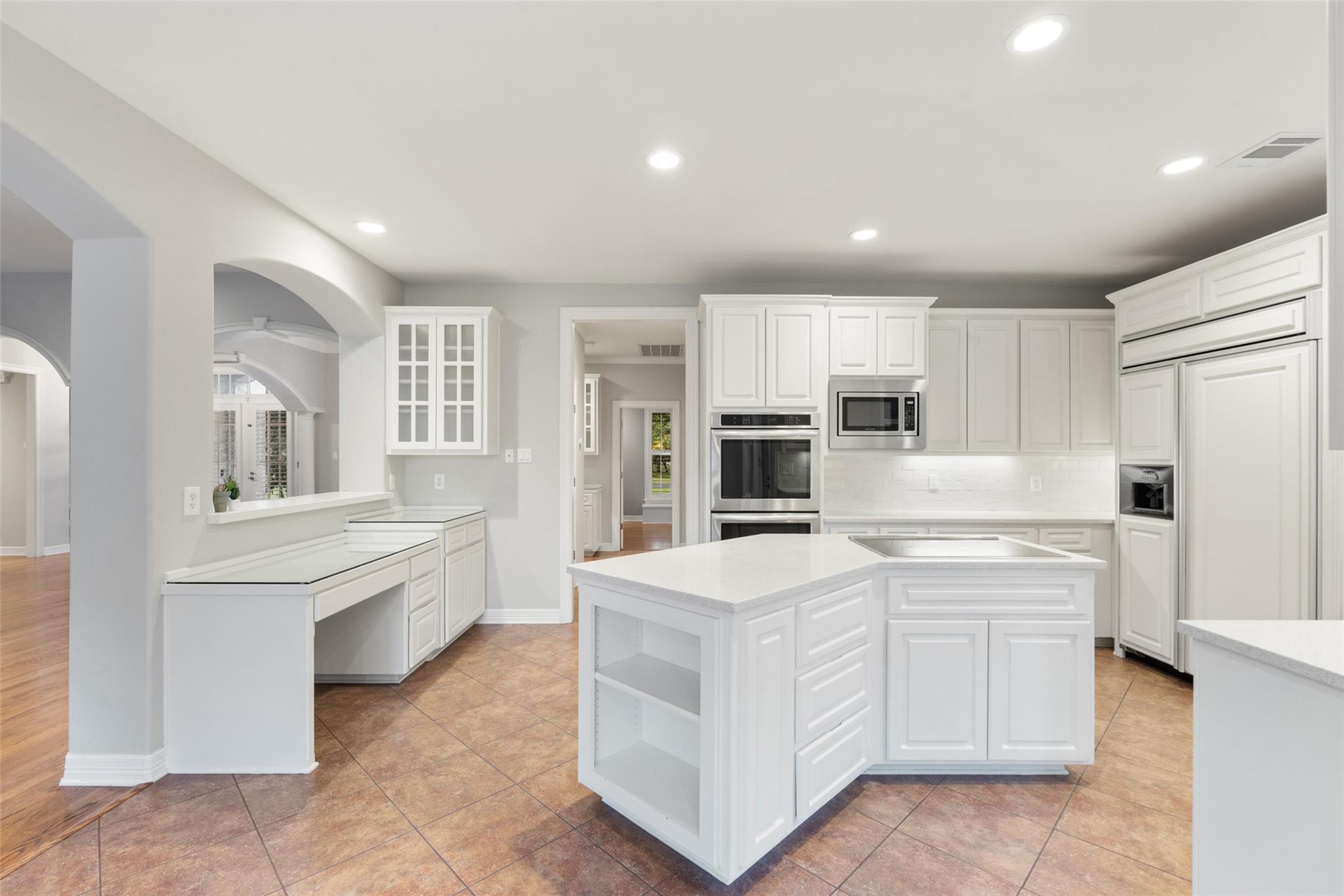 127 Roberts CIR