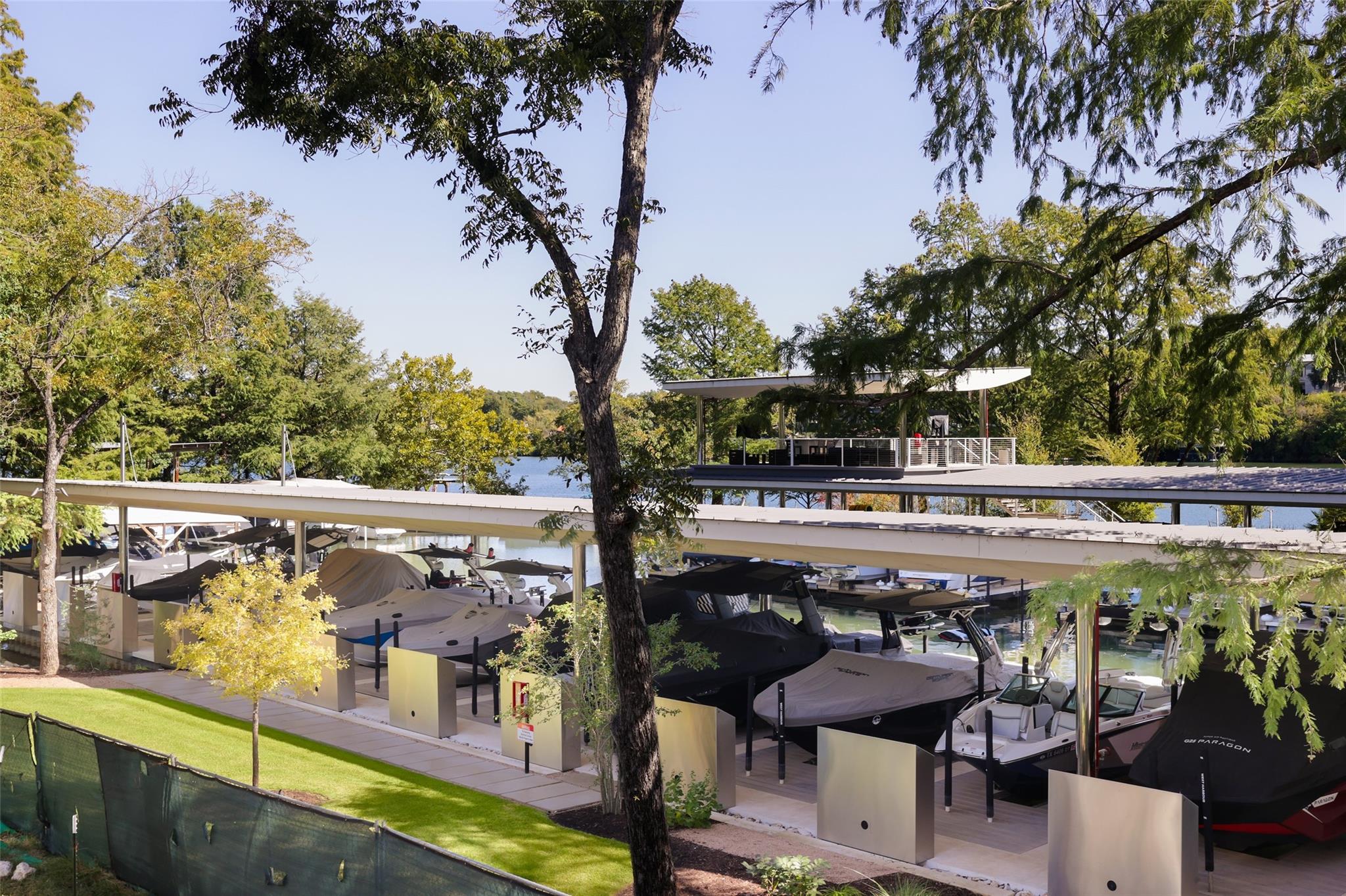 2503 Westlake DR # 301