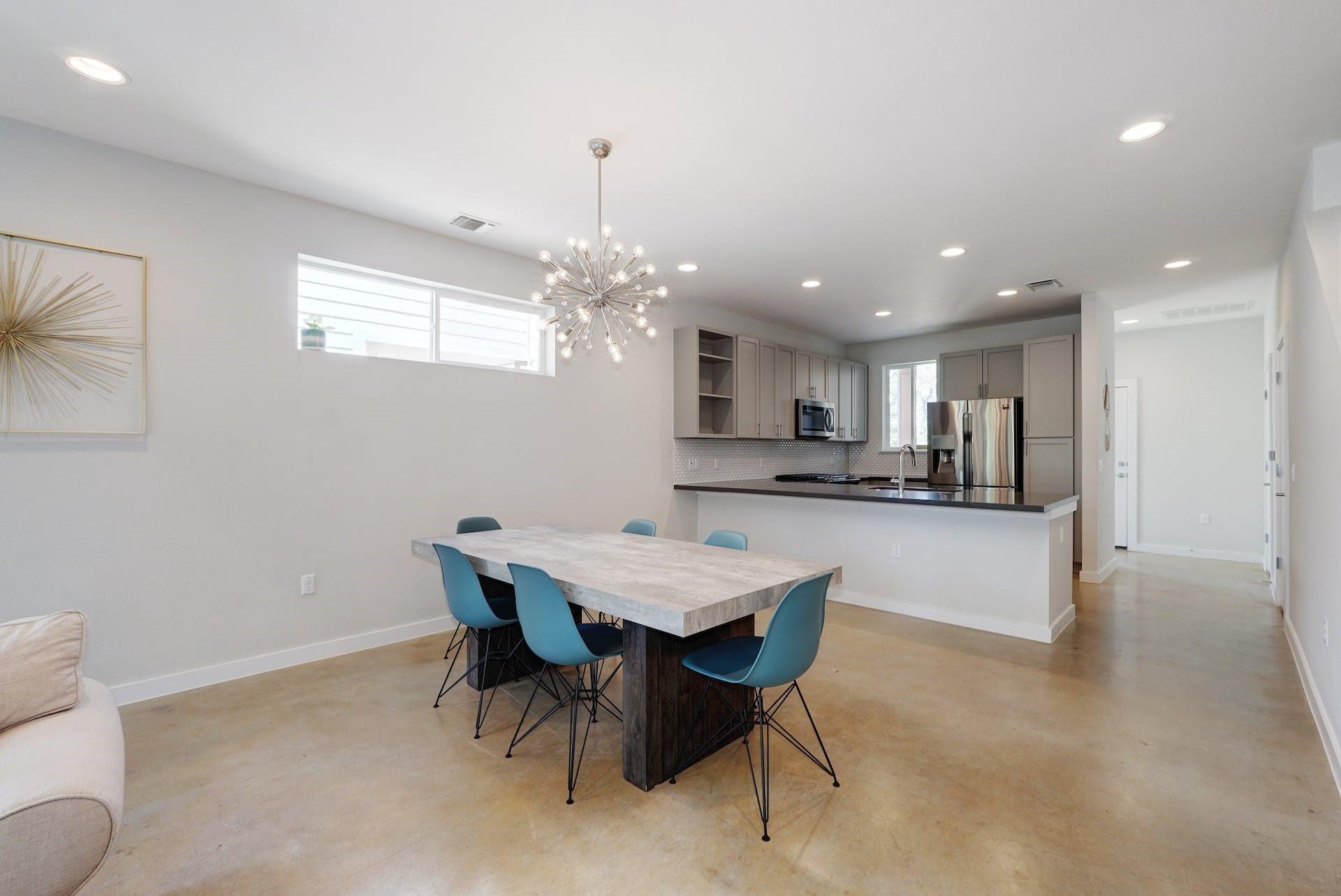 3108 Aldwyche DR