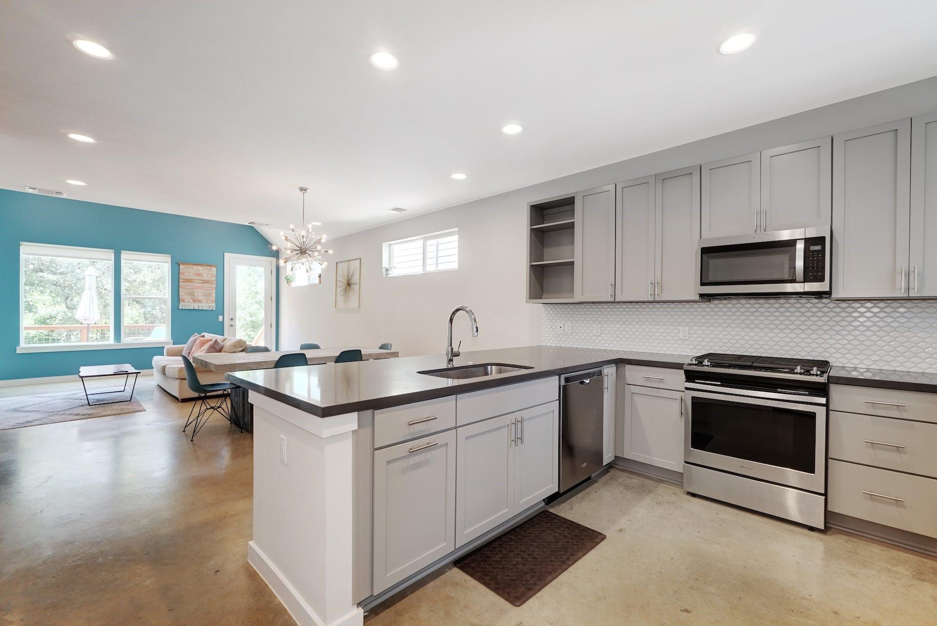 3108 Aldwyche DR