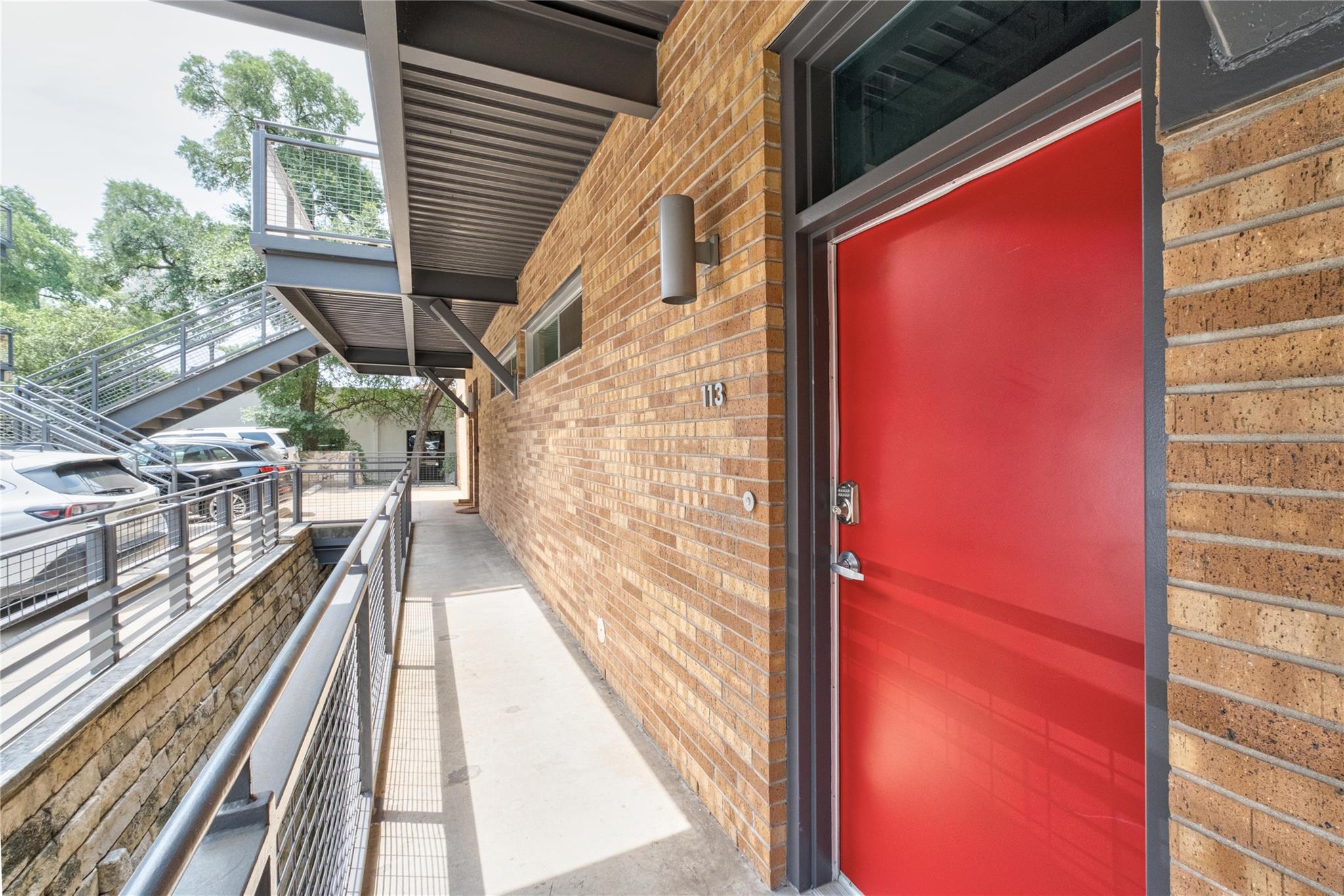 2205 N Lamar BLVD # 113