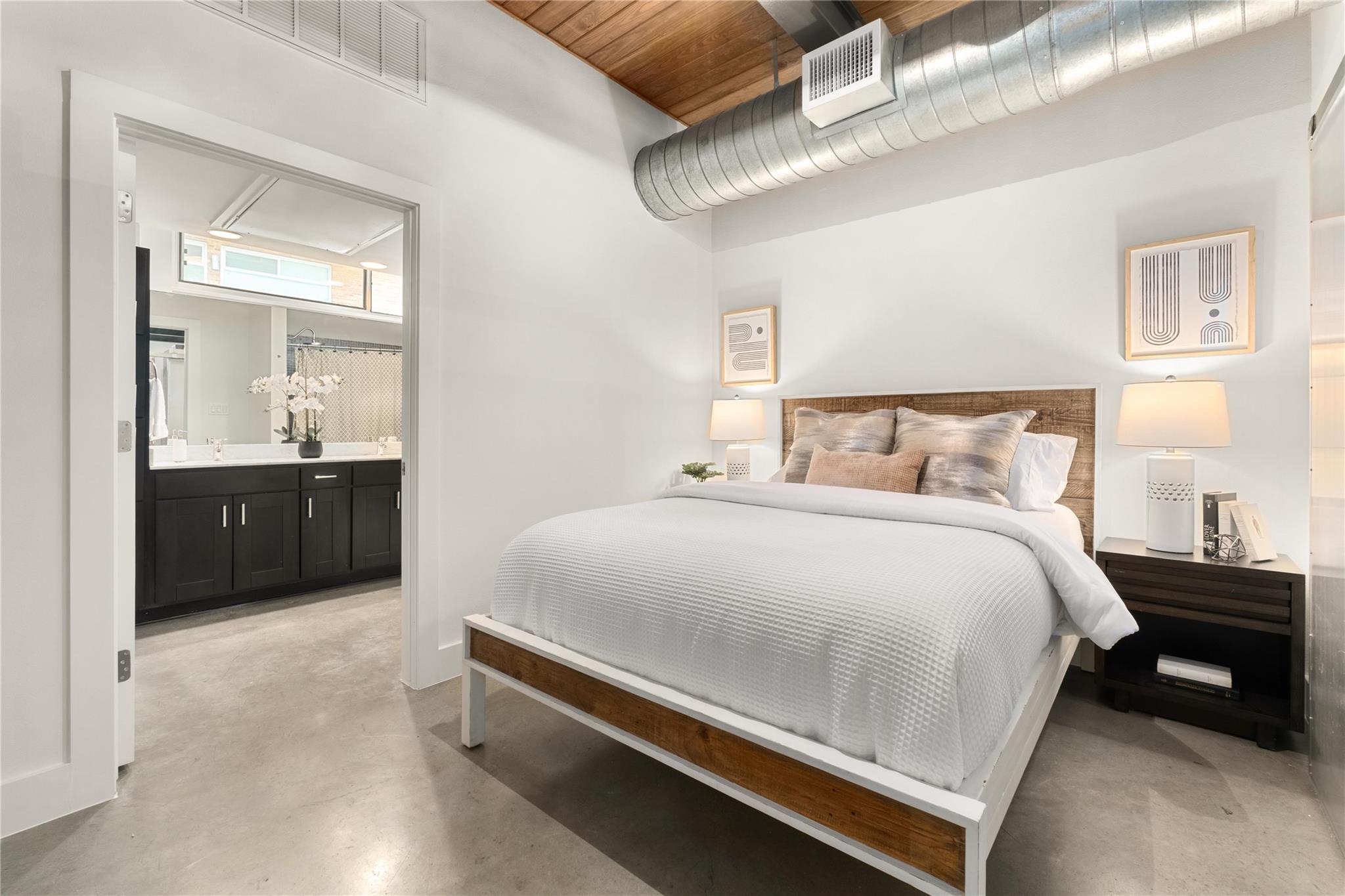 2205 N Lamar BLVD # 113