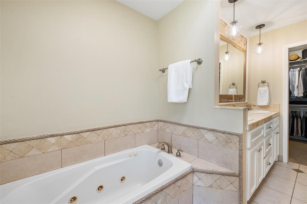 6204 Olympic Overlook