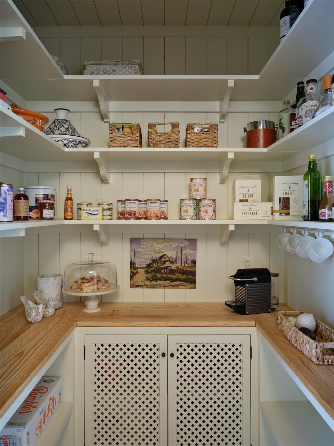 1934 N Walnut Springs RD