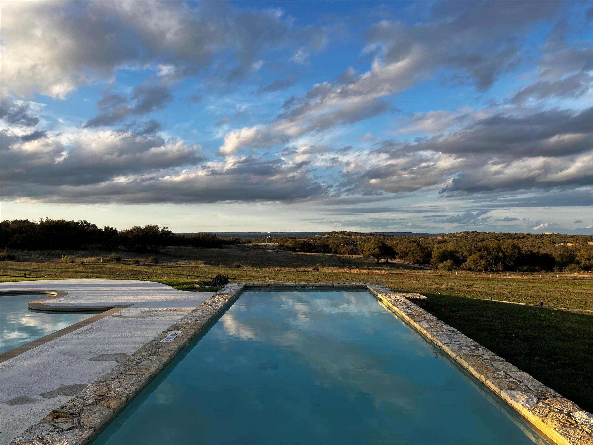 1934 N Walnut Springs RD