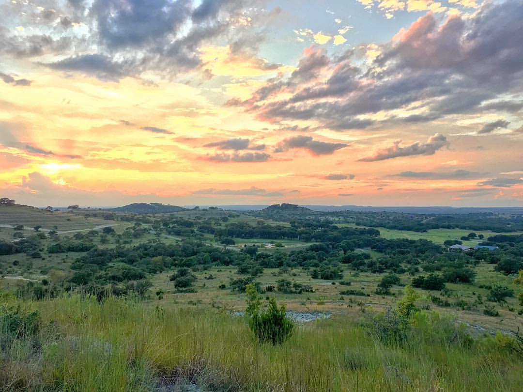 1934 N Walnut Springs RD