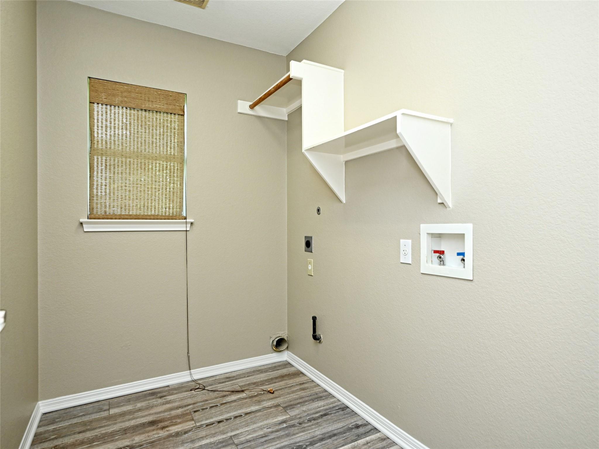 2700 CULVER CLIFF LN