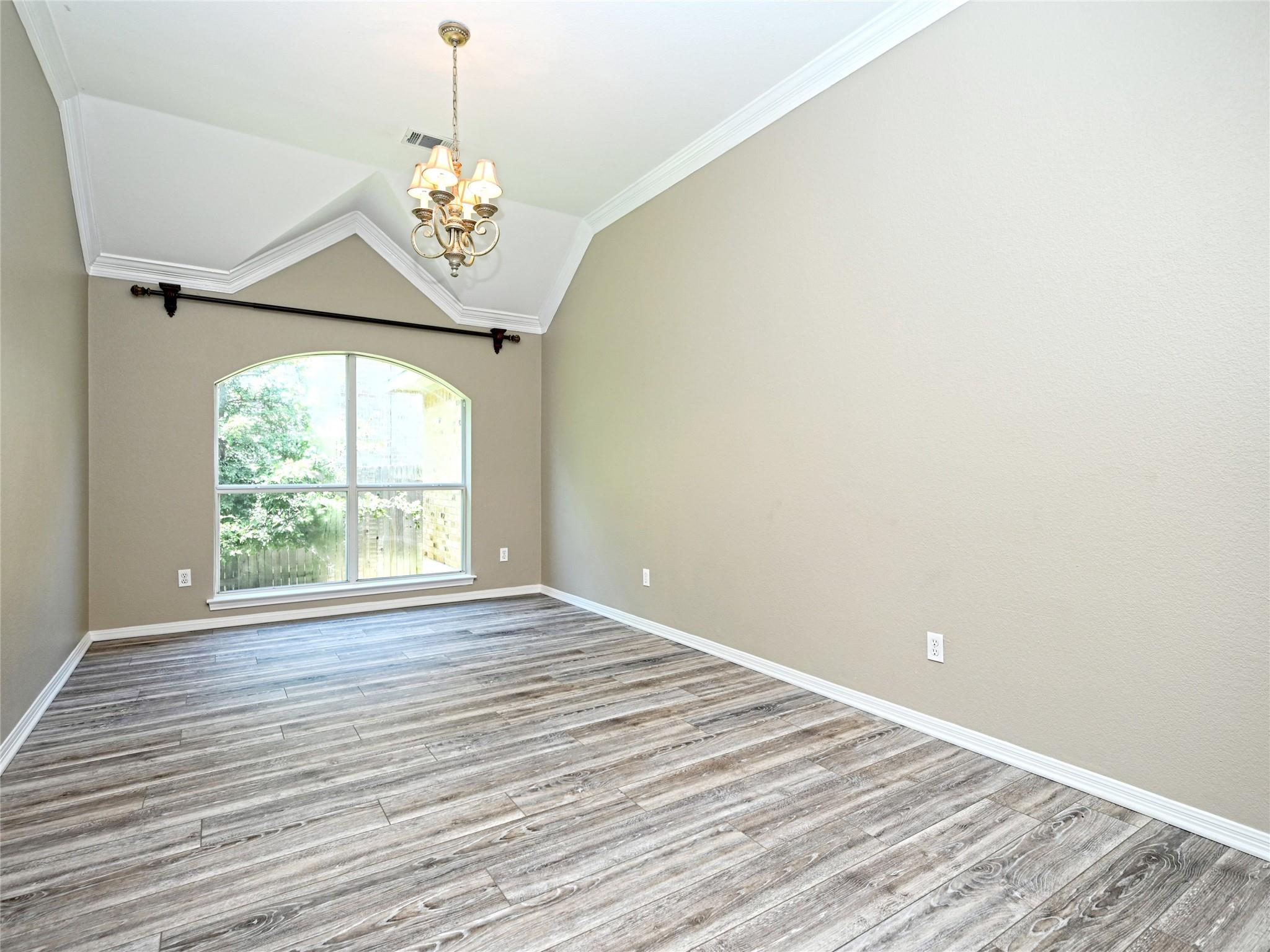 2700 CULVER CLIFF LN