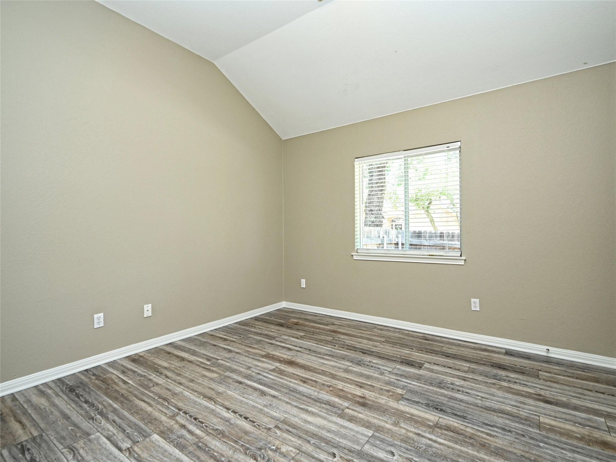 2700 CULVER CLIFF LN