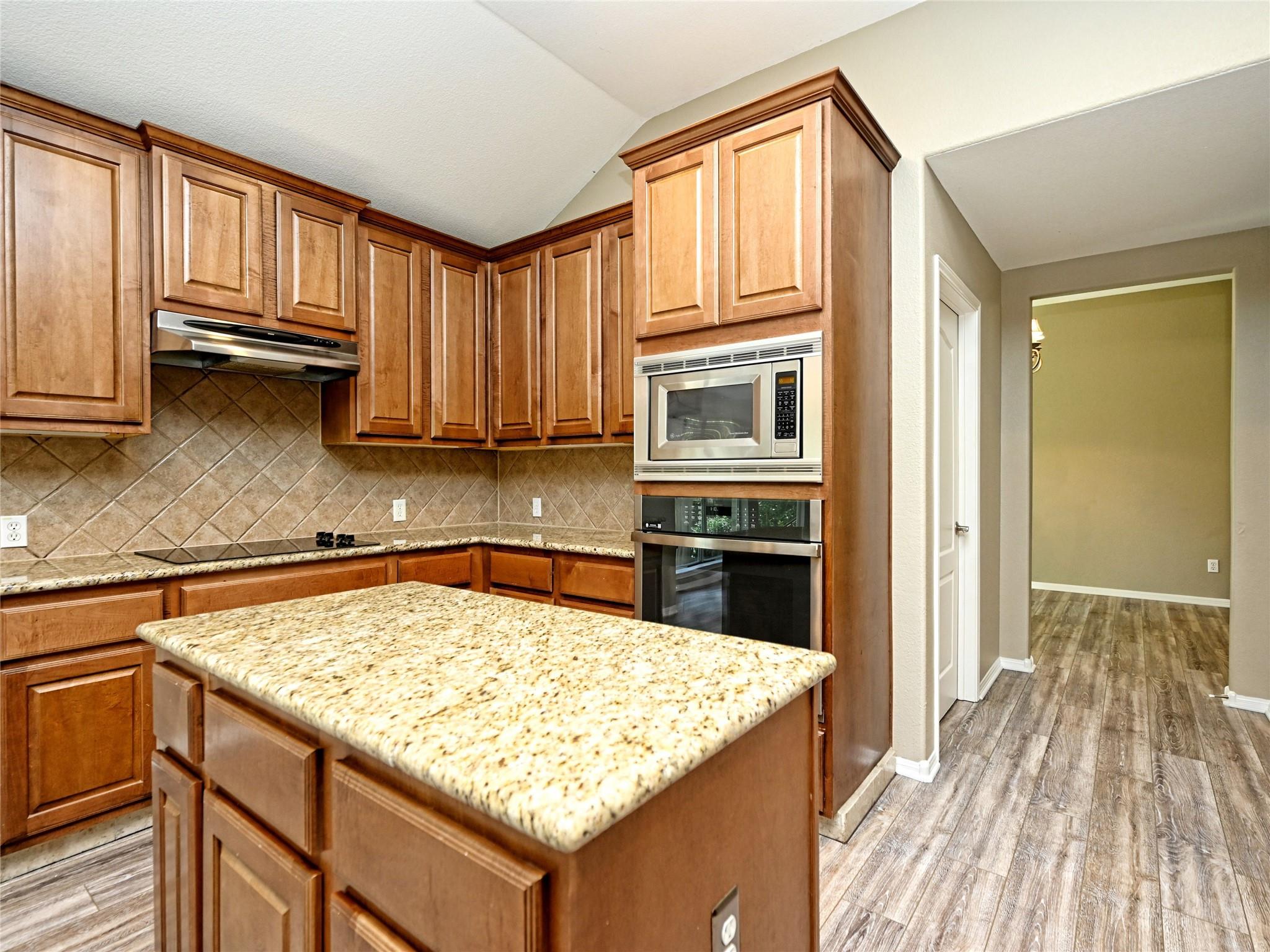 2700 CULVER CLIFF LN