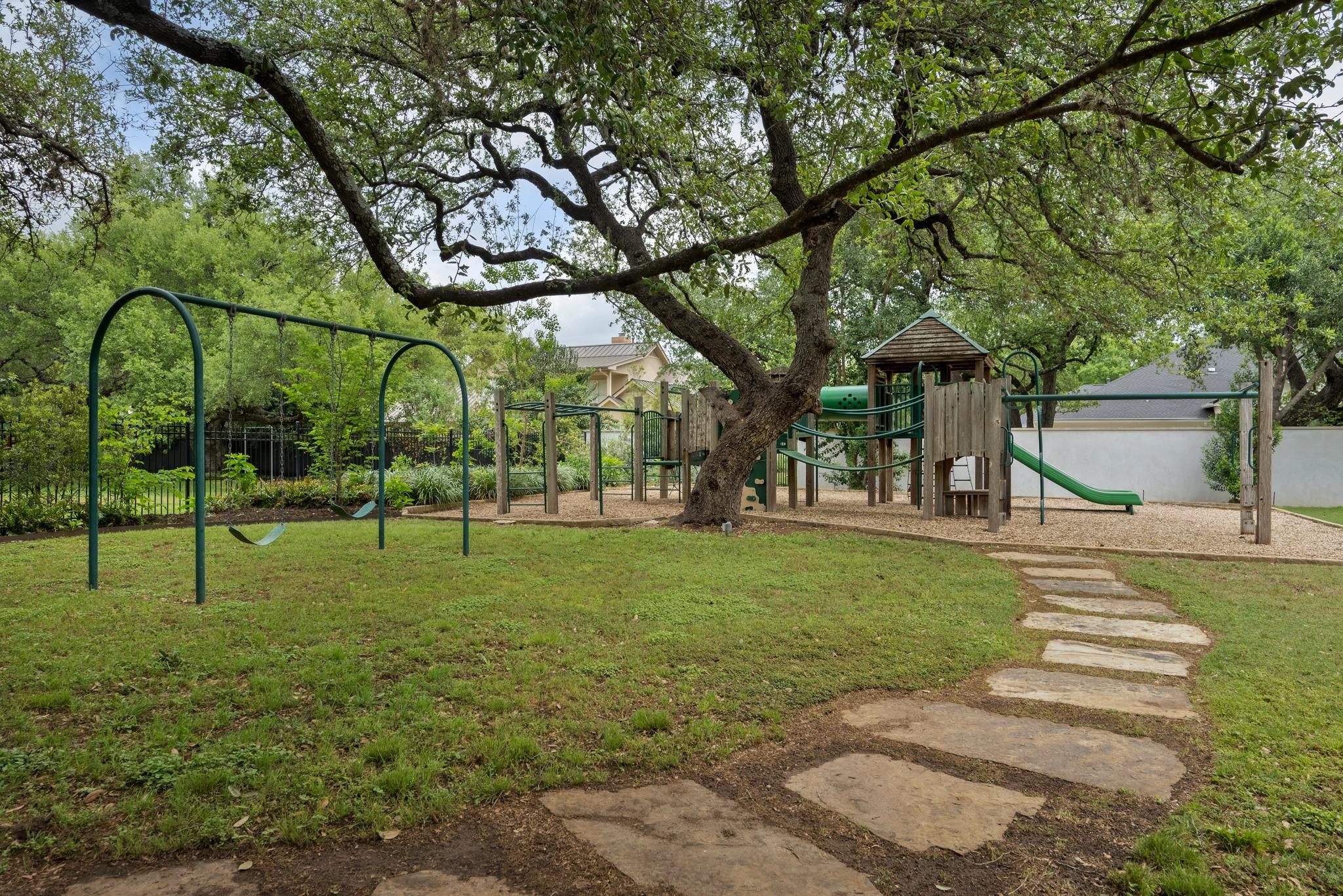 3407 Woodcutters WAY