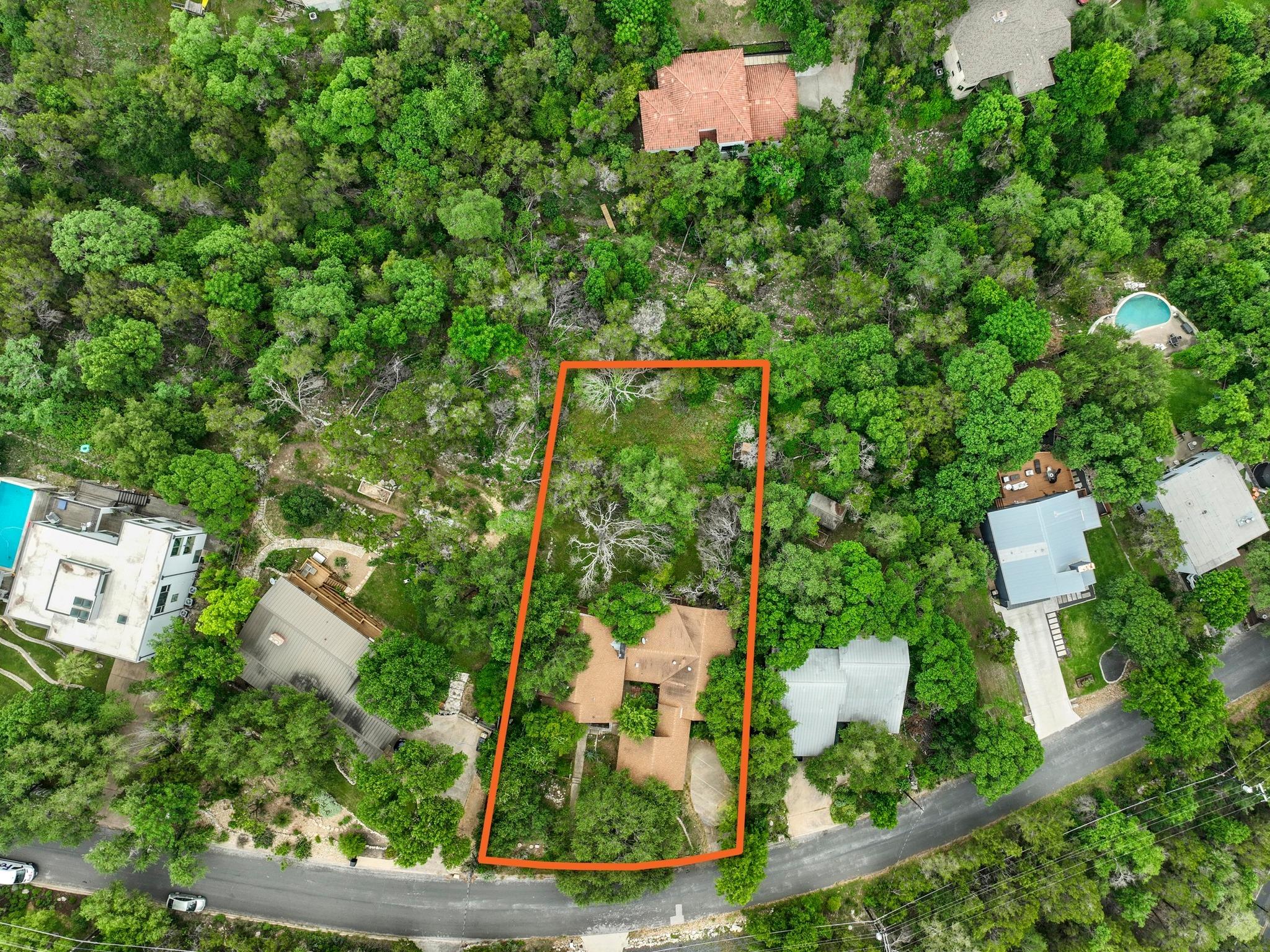 2101 Trail Of The Madrones