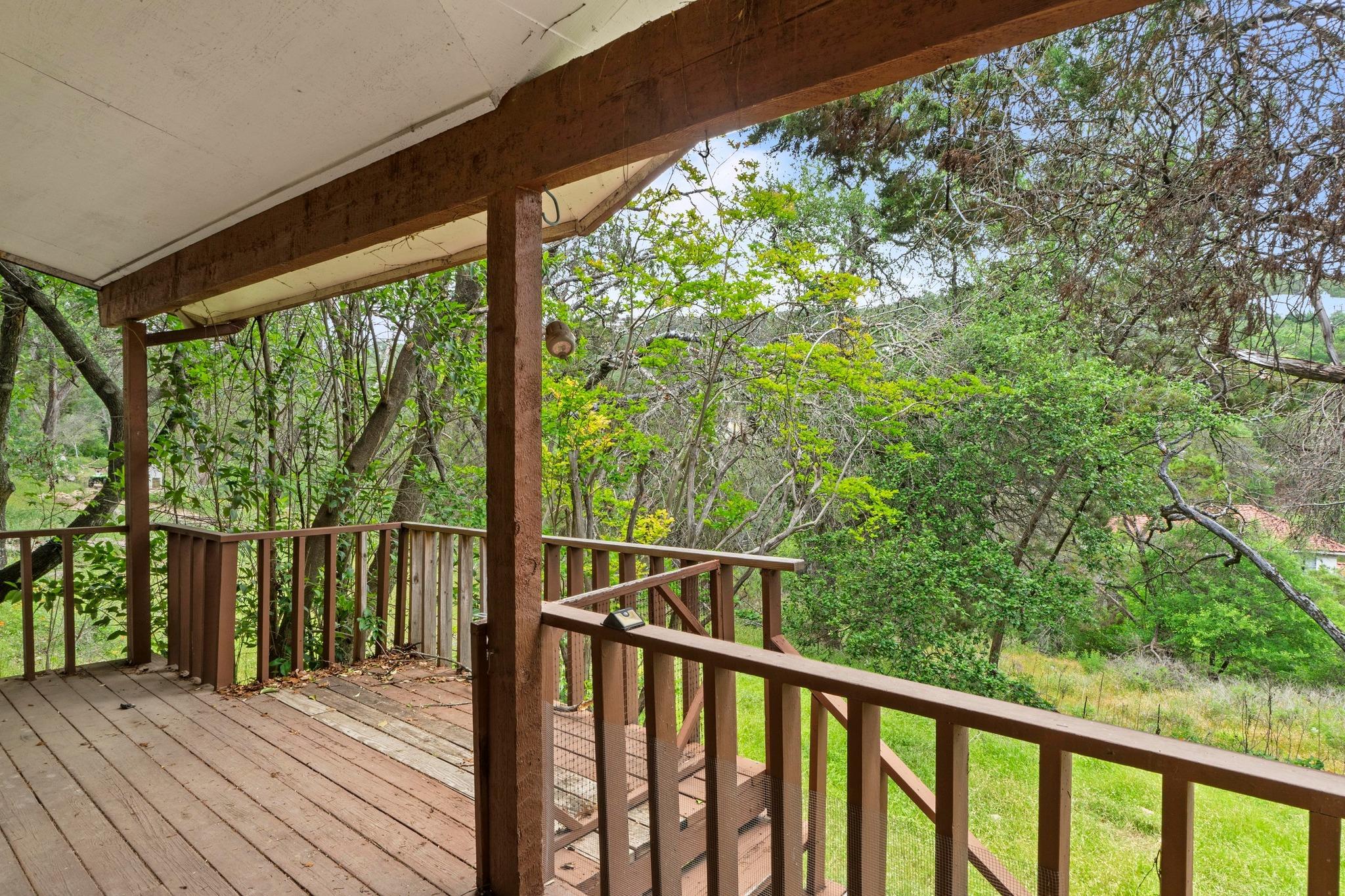 2101 Trail Of The Madrones