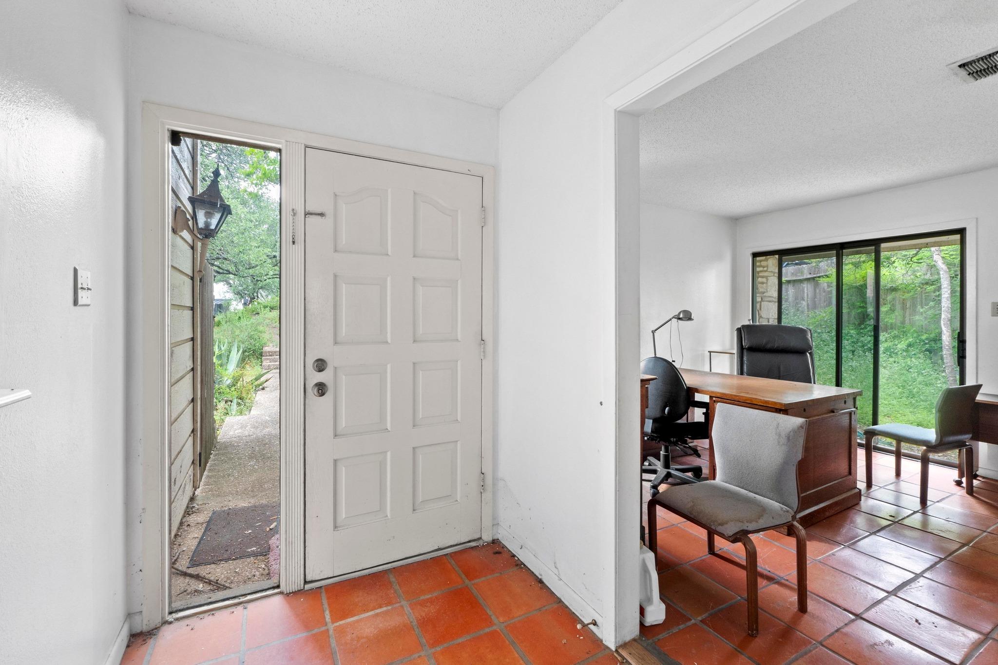 2101 Trail Of The Madrones