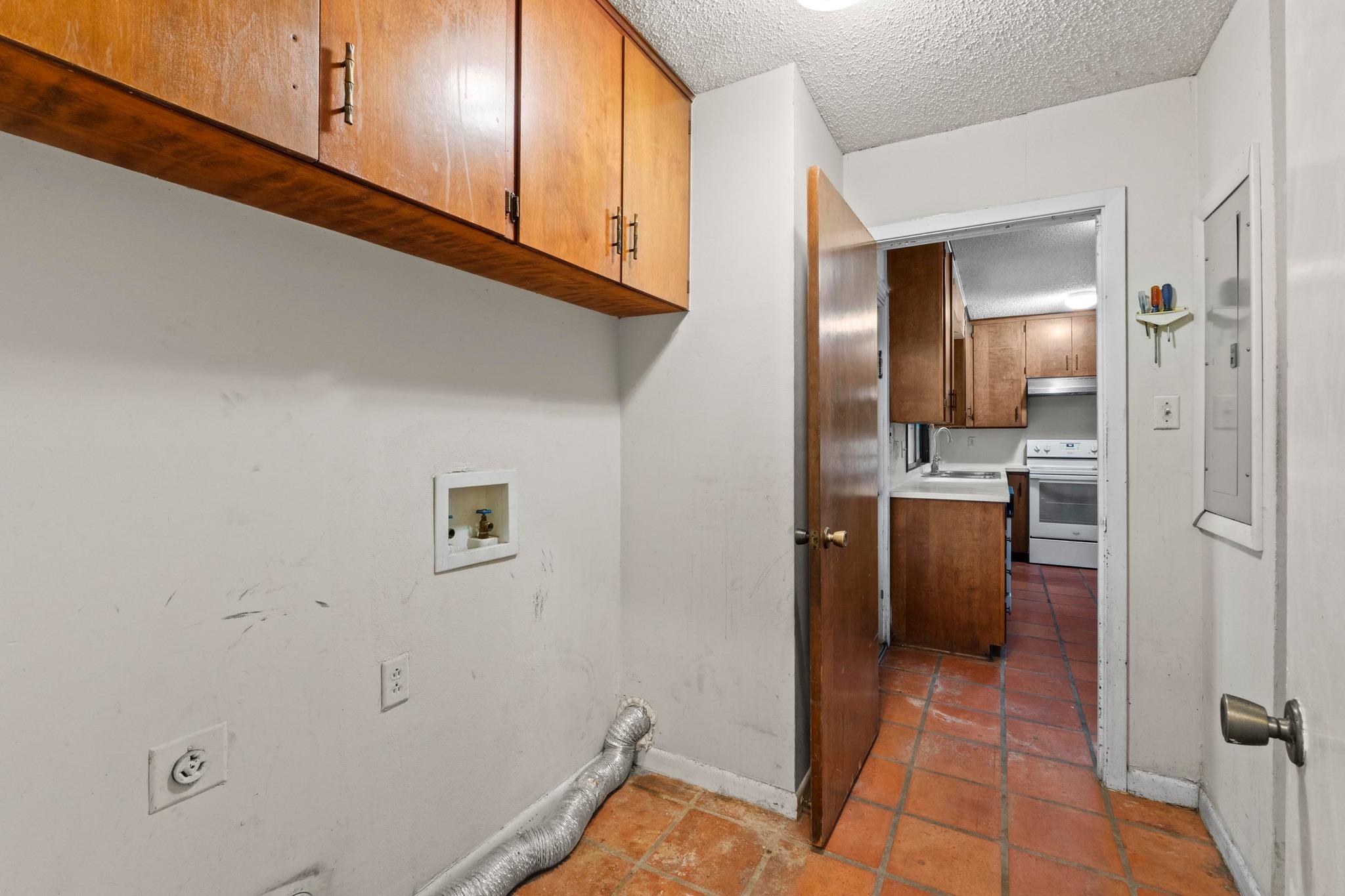 2101 Trail Of The Madrones