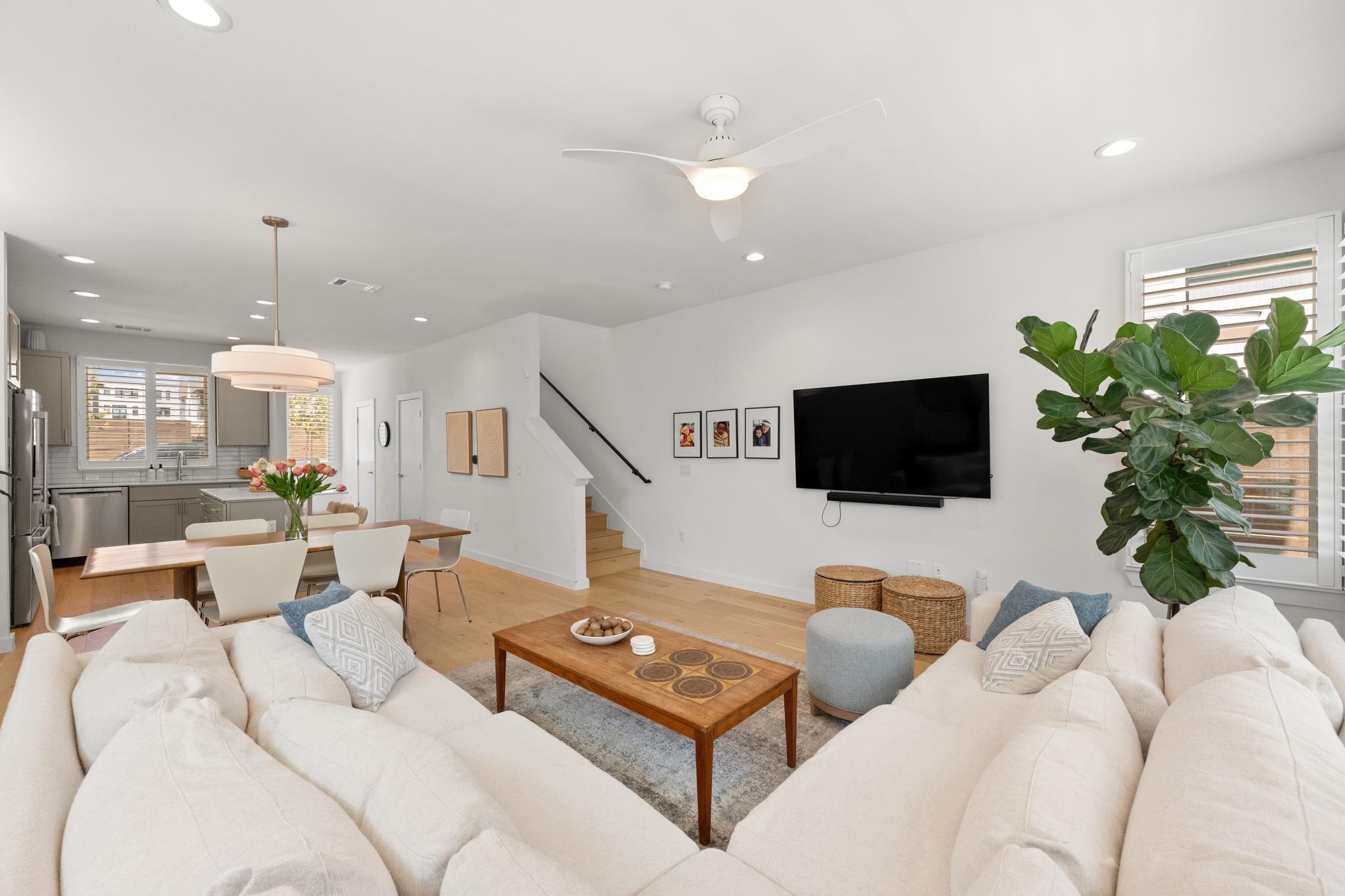 2115 MC FLY ST