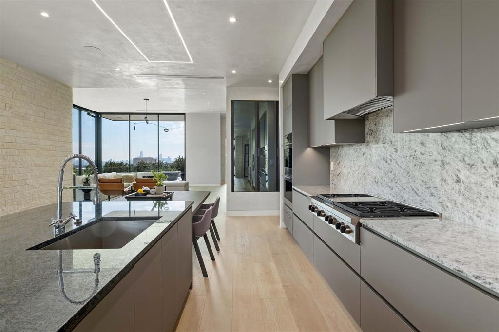 301 Yaupon Valley RD