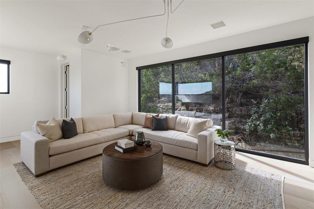 301 Yaupon Valley RD