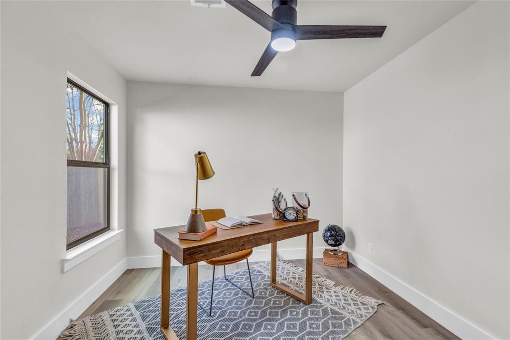3005 Cedarlawn CIR