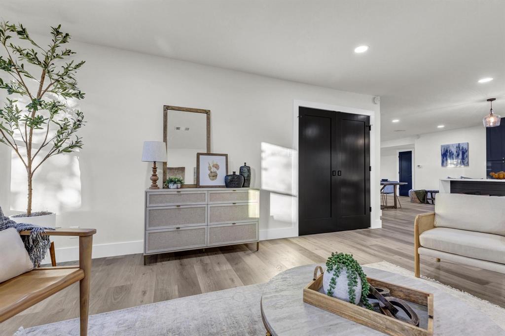 3005 Cedarlawn CIR