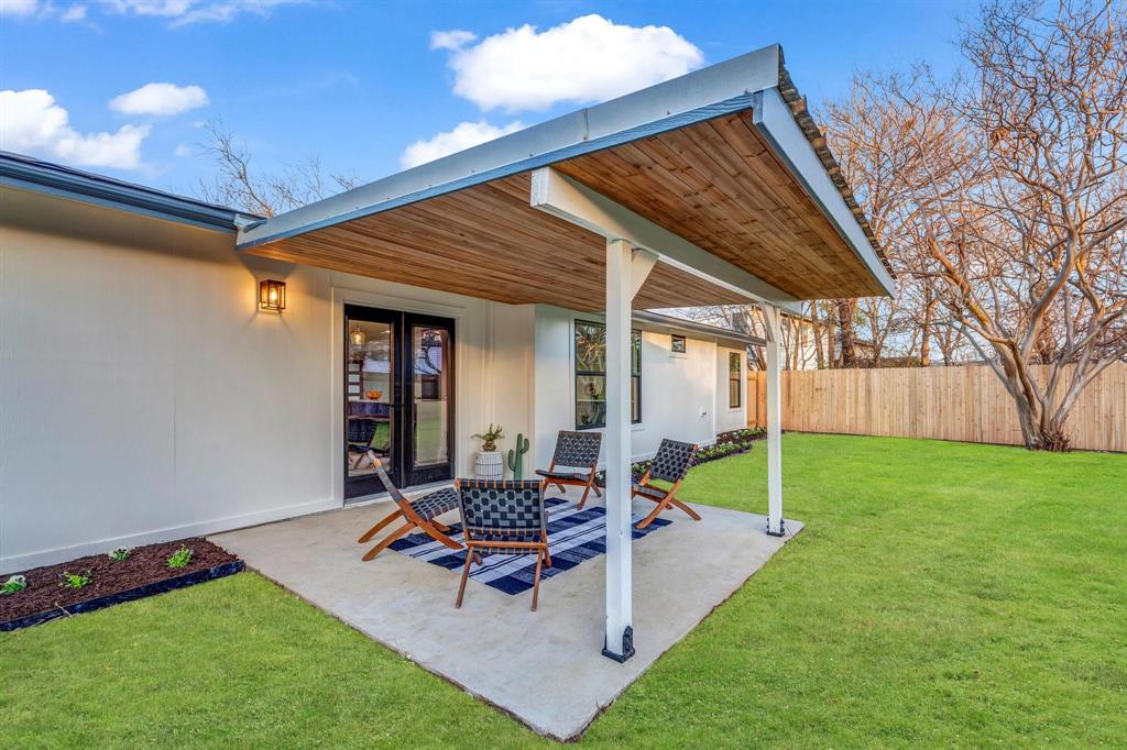3005 Cedarlawn CIR