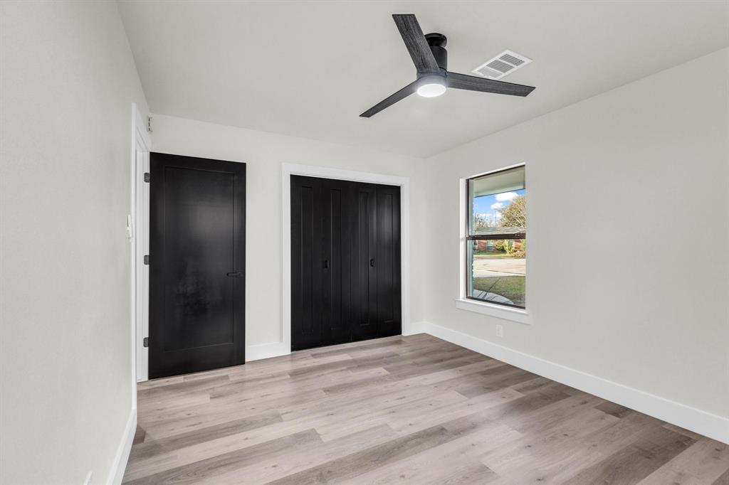 3005 Cedarlawn CIR