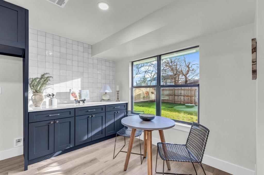 3005 Cedarlawn CIR