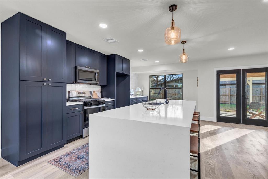 3005 Cedarlawn CIR