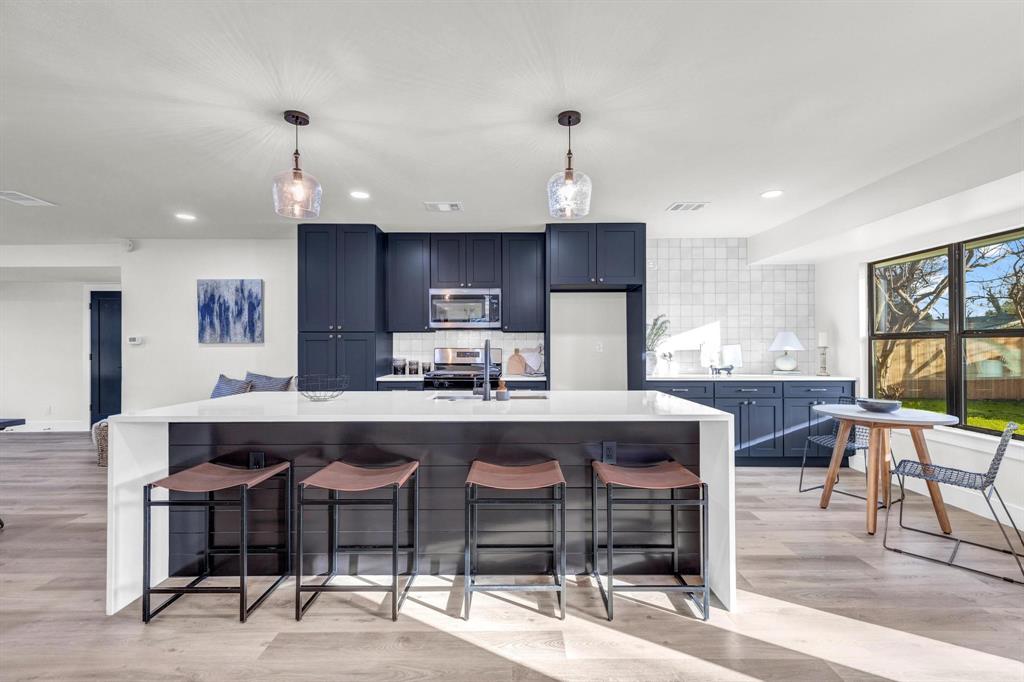 3005 Cedarlawn CIR