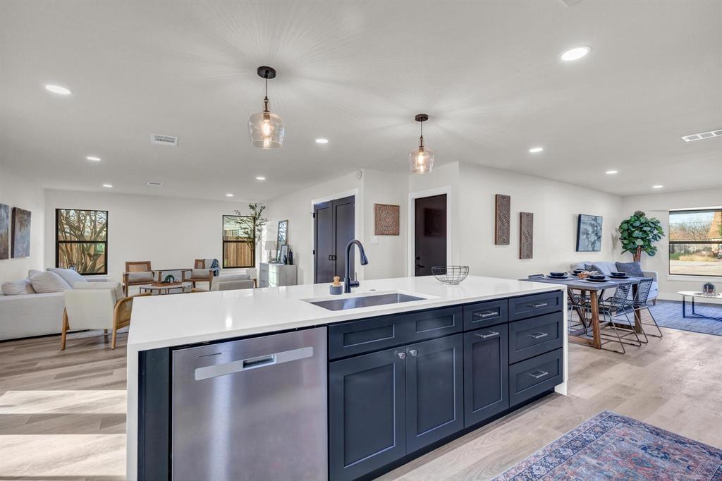 3005 Cedarlawn CIR