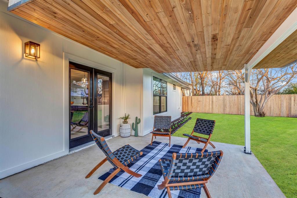 3005 Cedarlawn CIR
