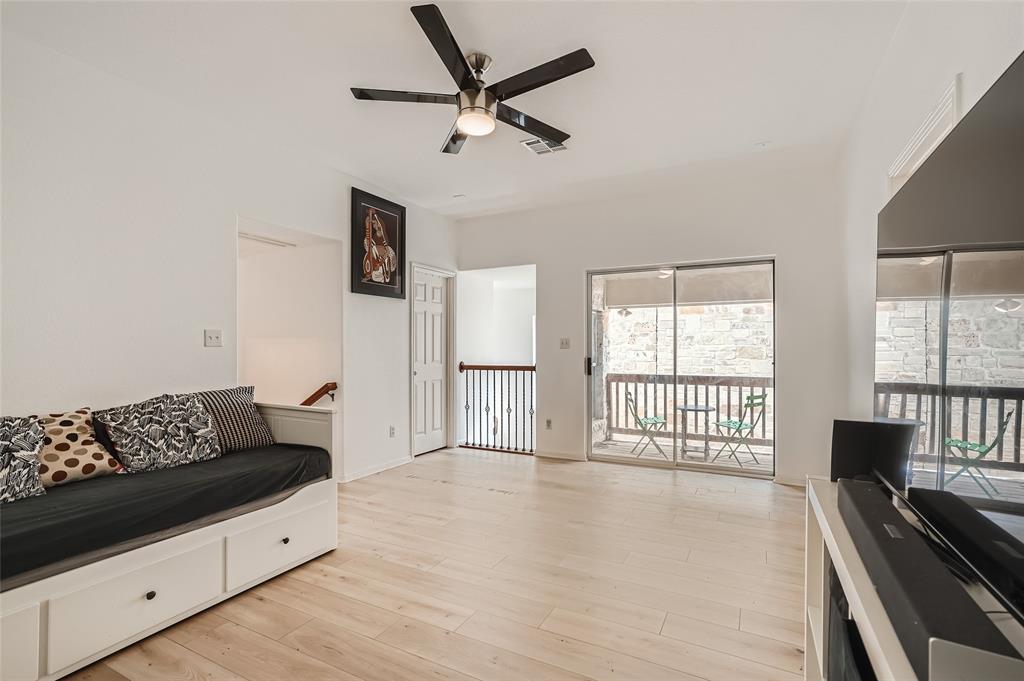 1049 Sunflower TRL