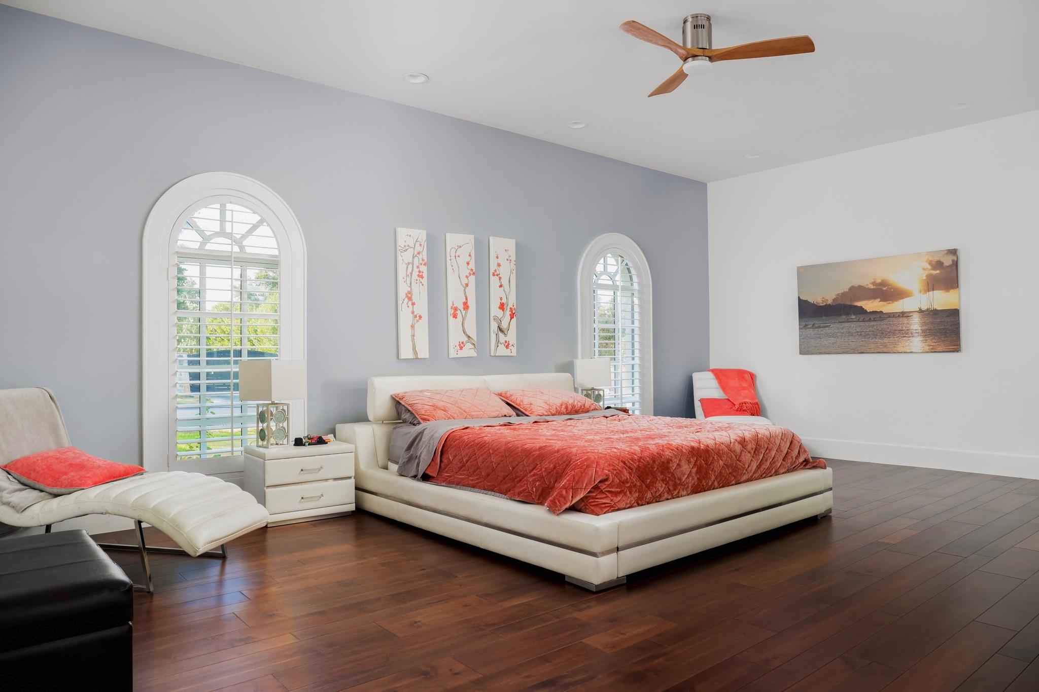 21 Cousteau LN