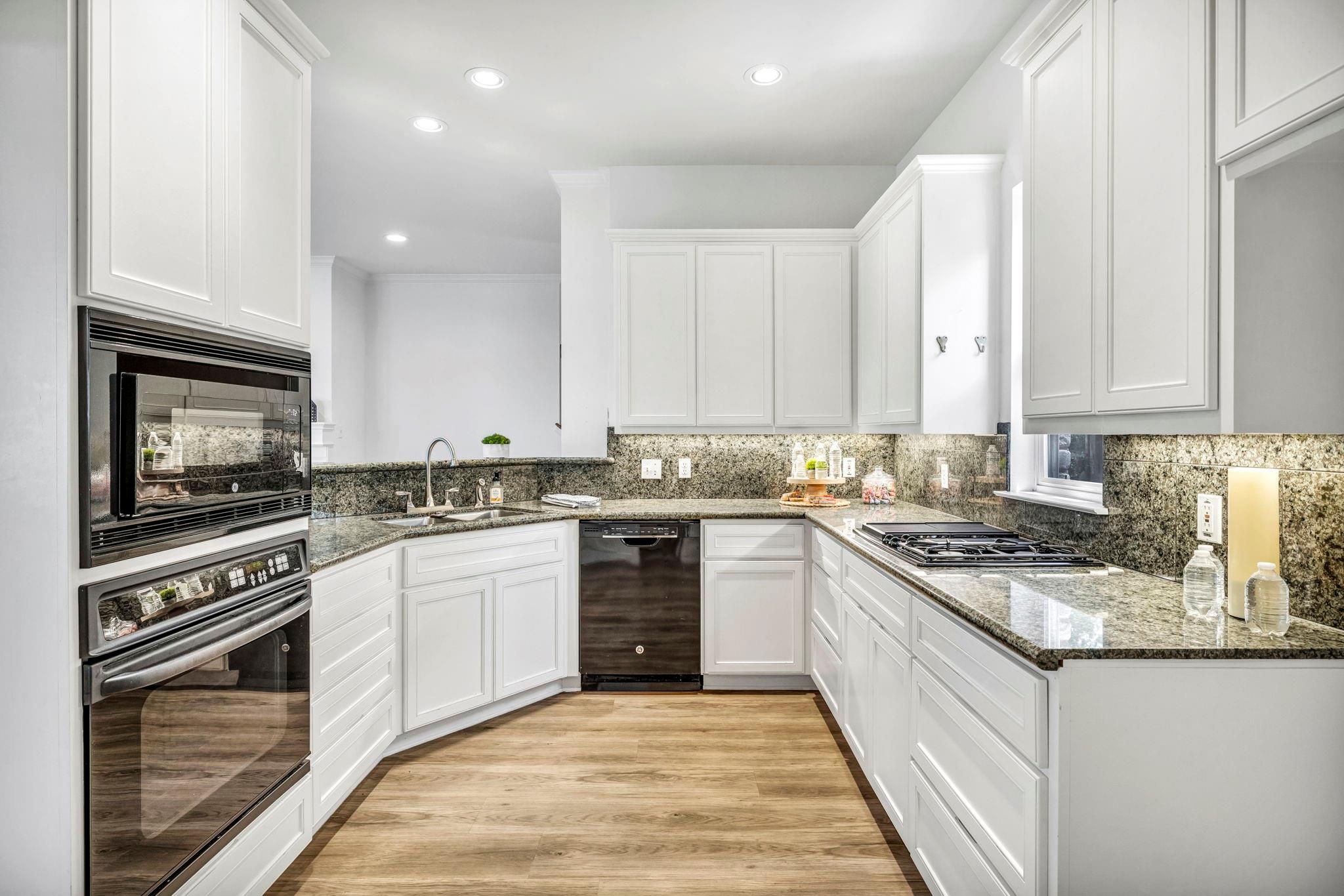 6303 Ridgeback DR