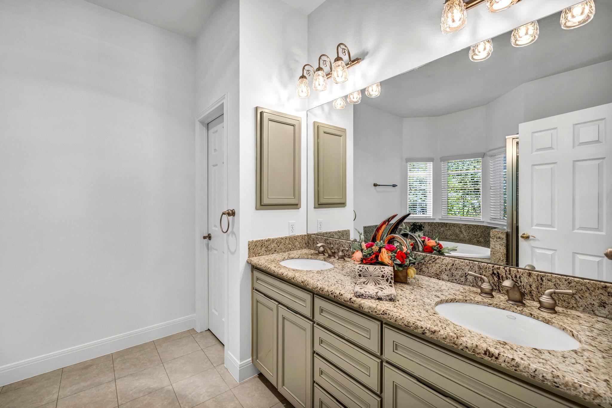 6303 Ridgeback DR