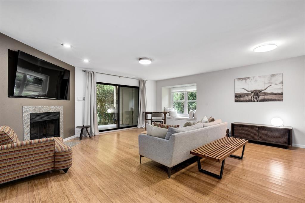 1135 Barton Hills DR # 114