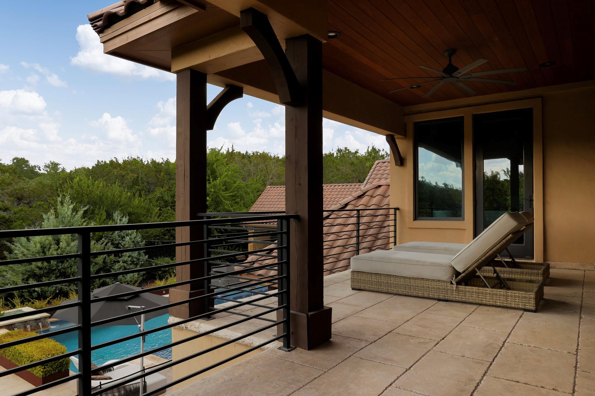 8700 Calera DR