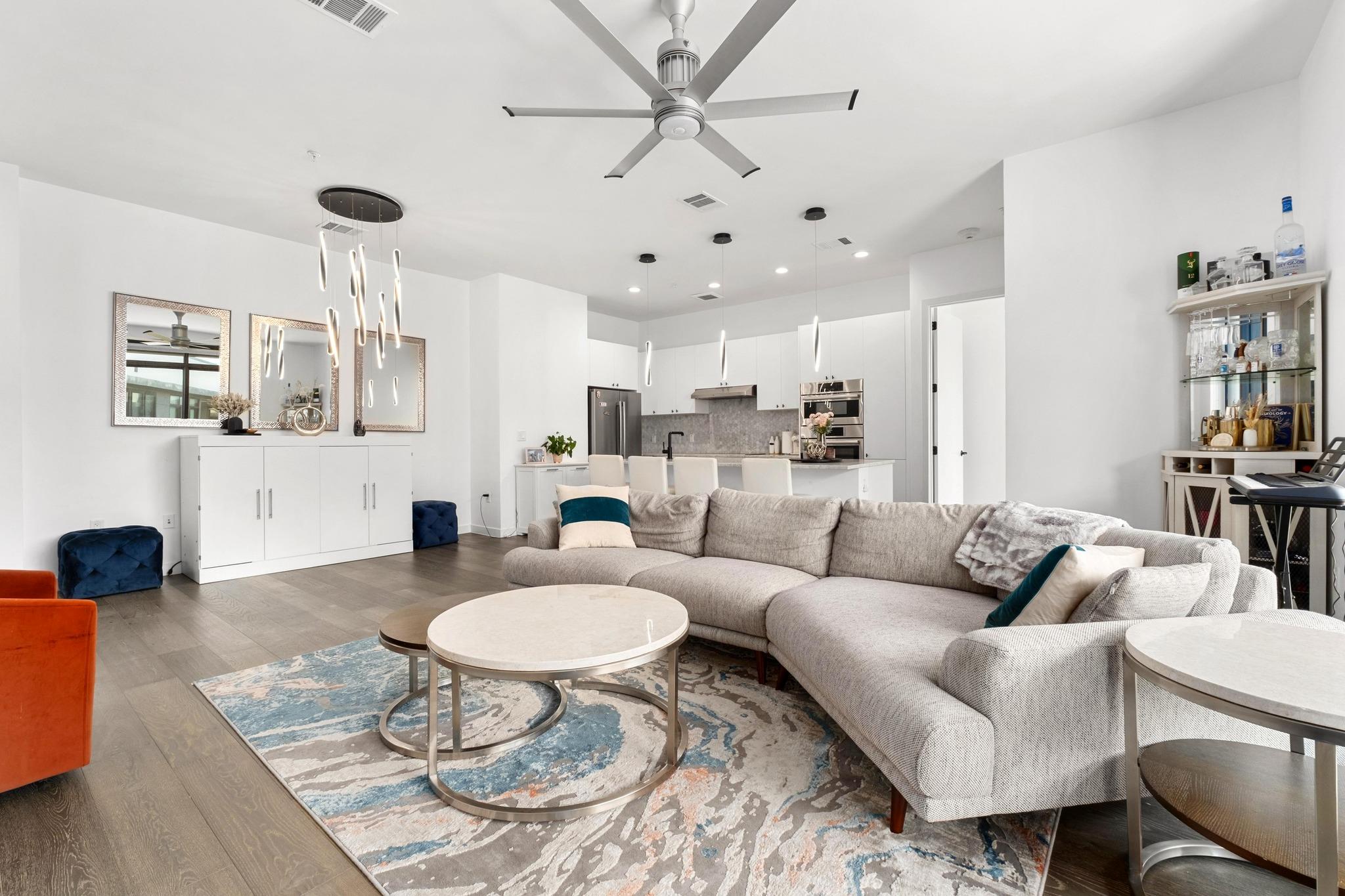 800 Embassy DR # 609