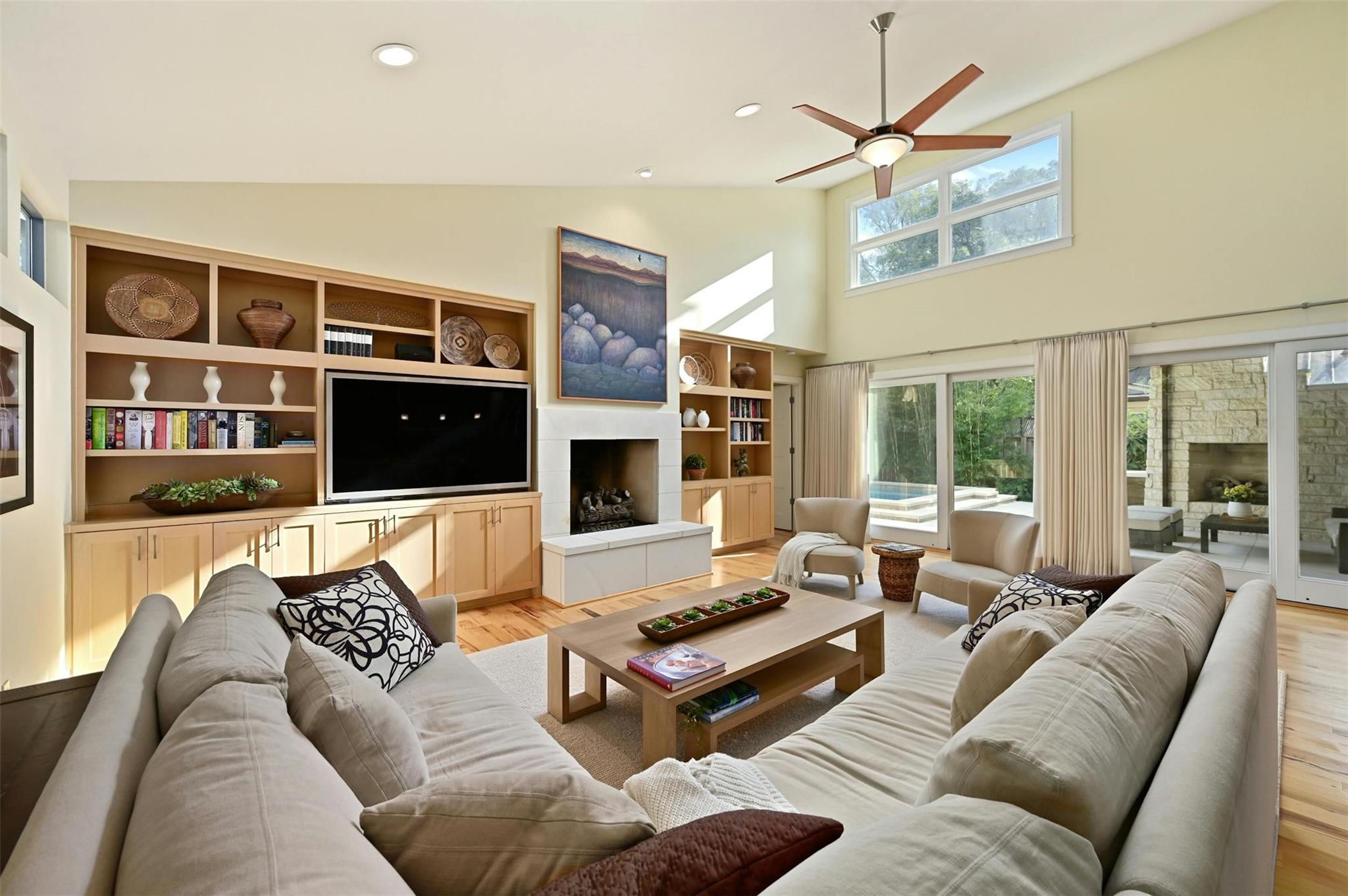 2500 Bridle PATH