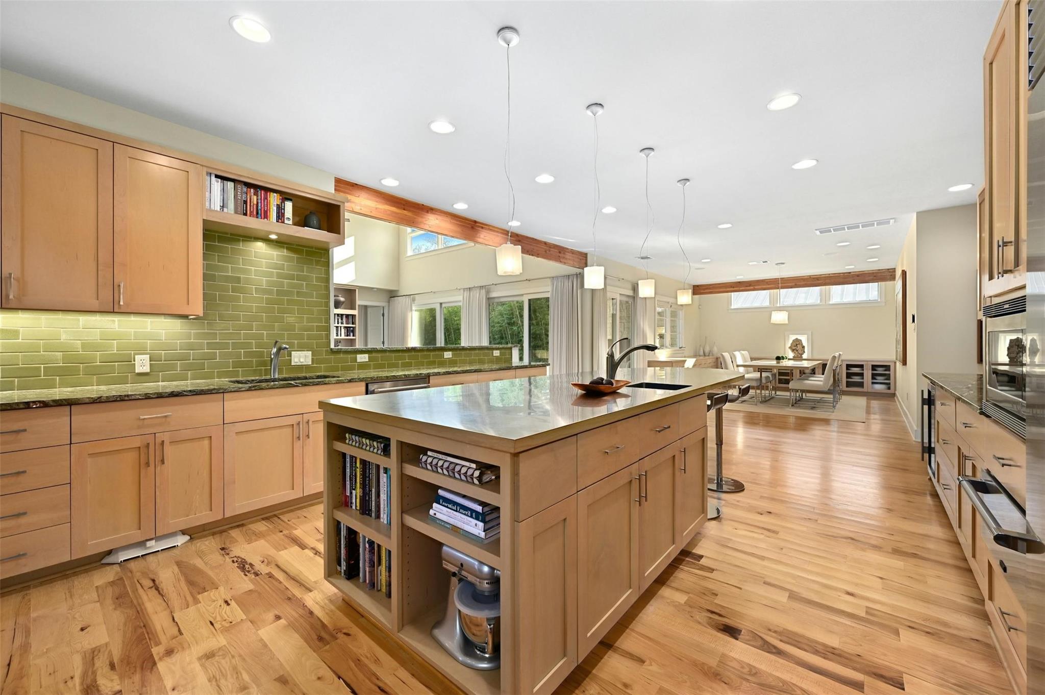 2500 Bridle PATH