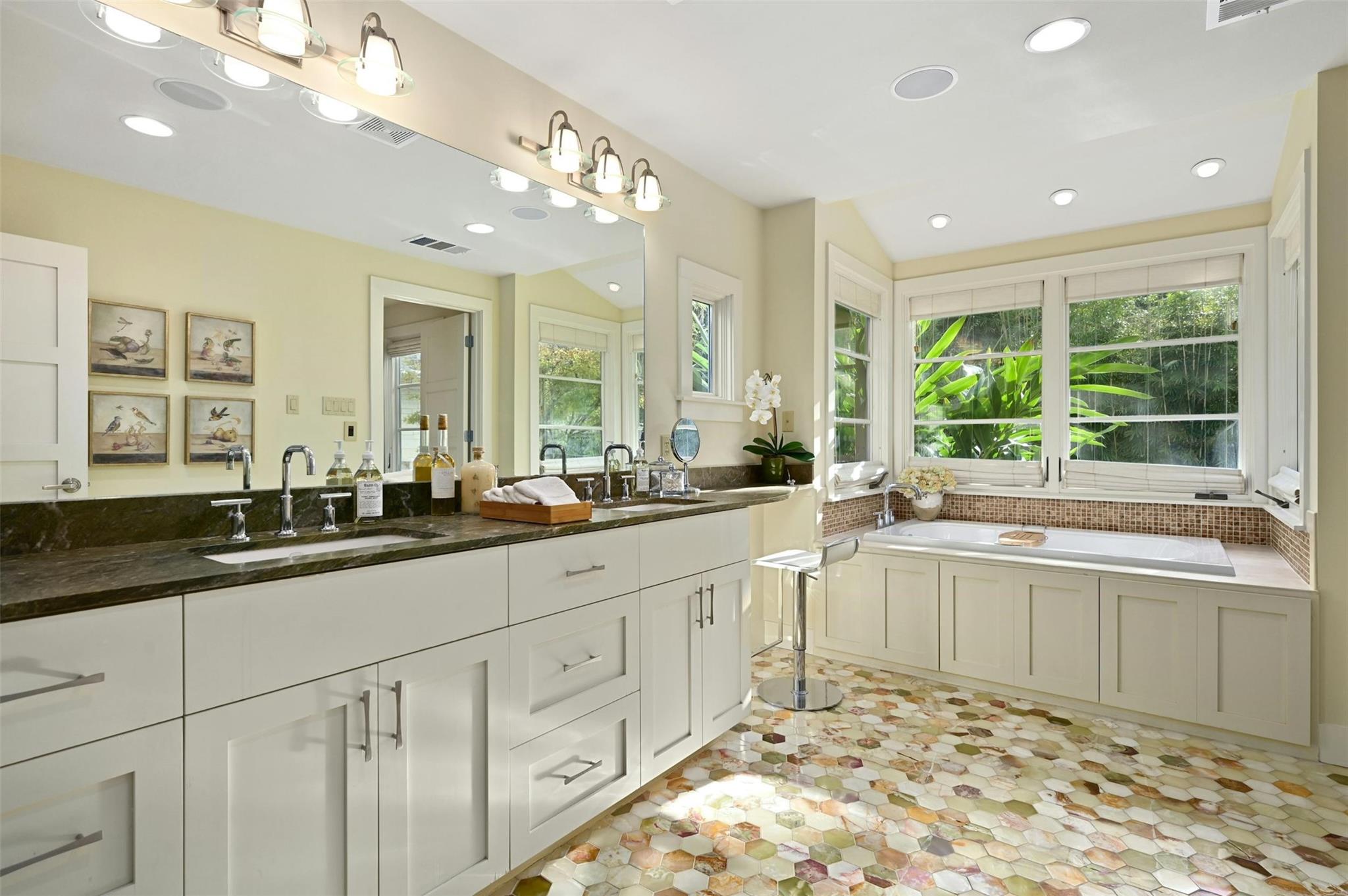 2500 Bridle PATH