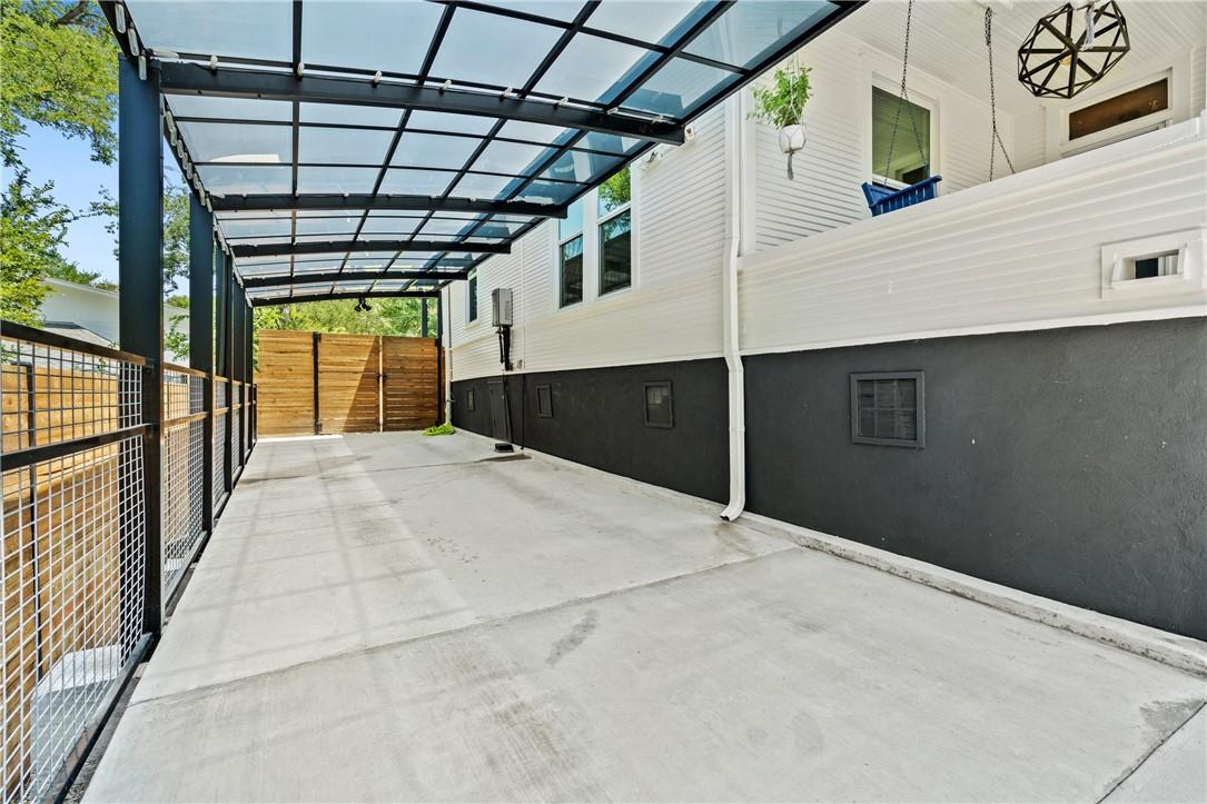 1120 W 7th ST