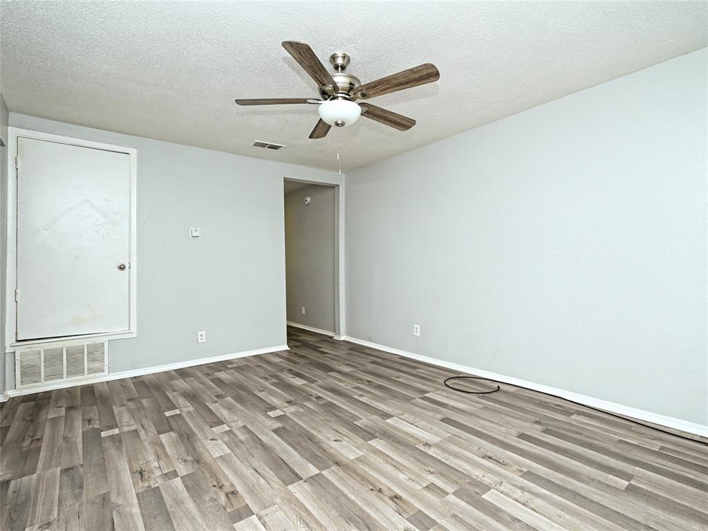 3307 CAROL ANN DR