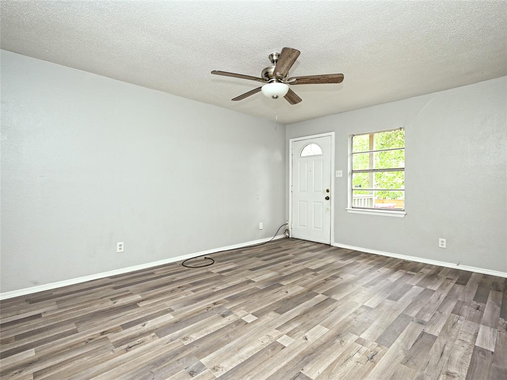 3307 CAROL ANN DR