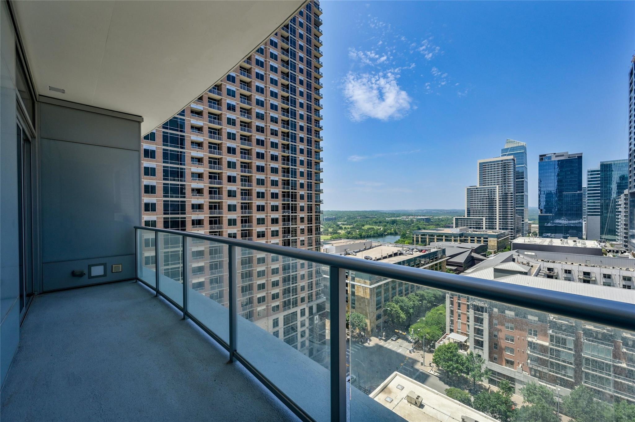 200 Congress Ave # 15A