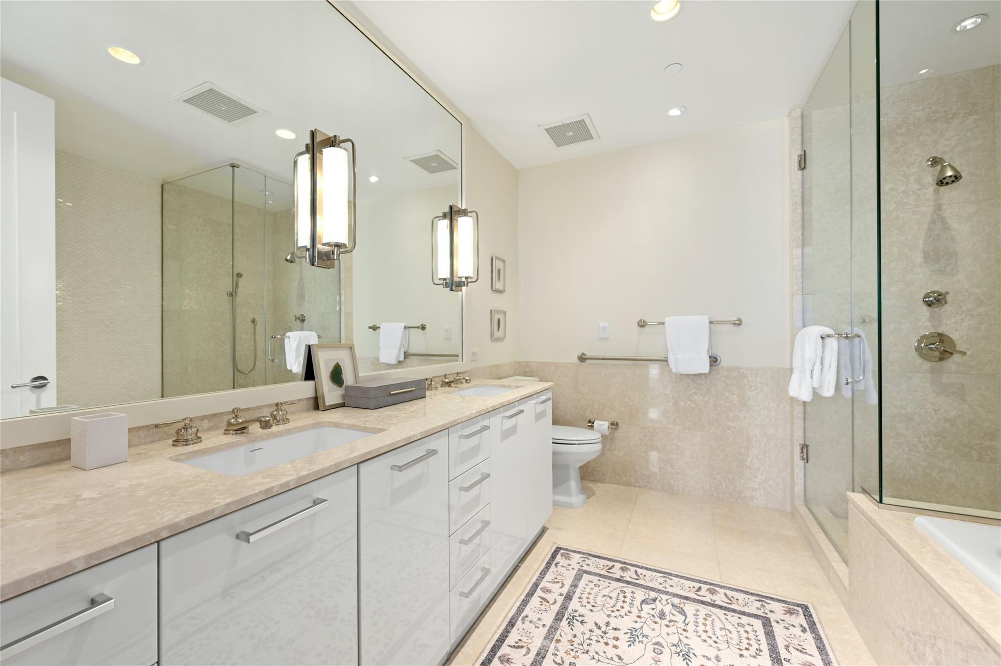 200 Congress Ave # 15A