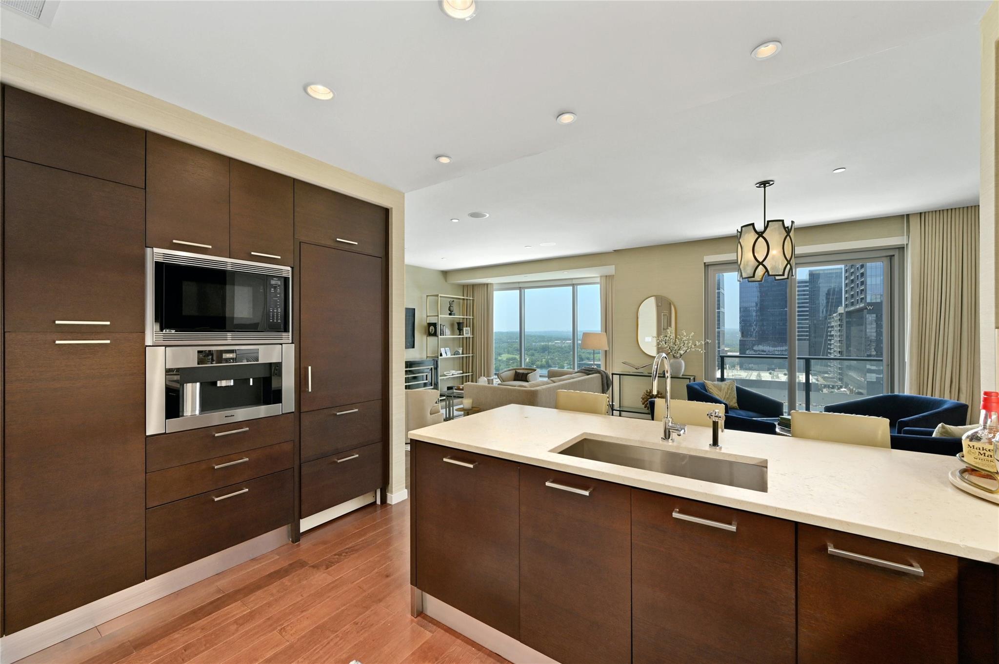 200 Congress Ave # 15A
